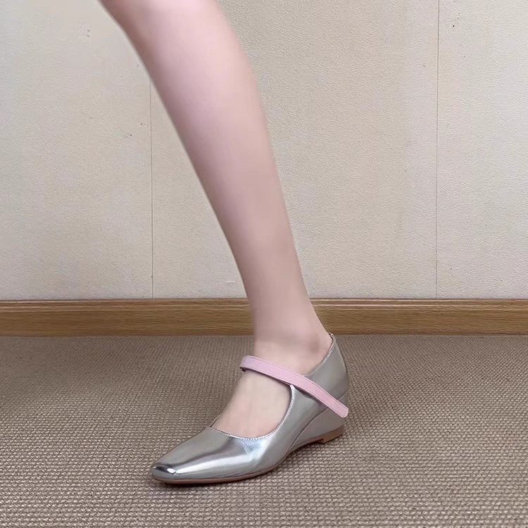 女性のウェッジスクエアトゥ浅口メリージェーンシューズファッシ - Velcro Hook Loop のレビューと価格