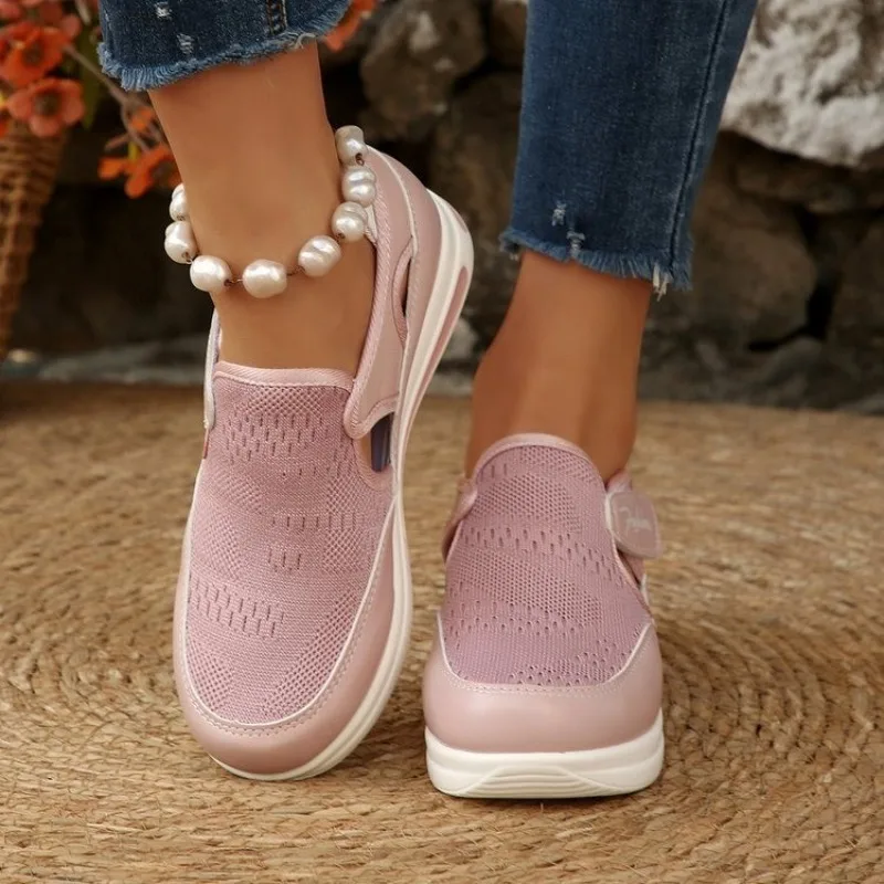 女性用プラットフォームスリッポンスニーカー、クローズドトゥ、 - Velcro Hook Loop のレビューと価格