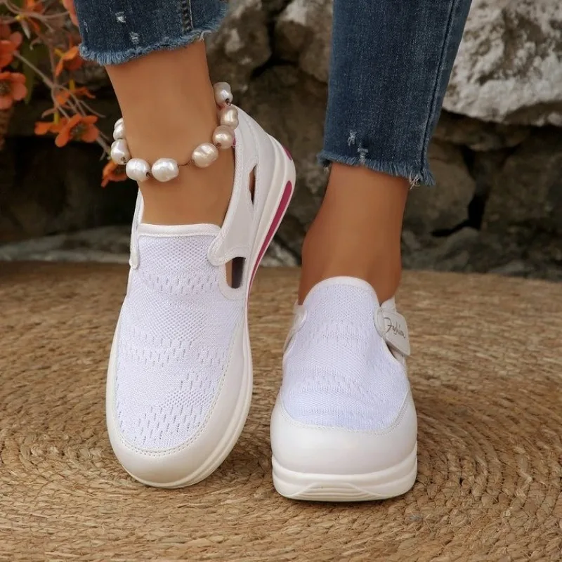 女性用プラットフォームスリッポンスニーカー、クローズドトゥ、 - Velcro Hook Loop のレビューと価格