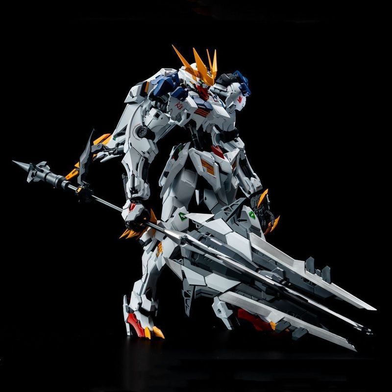 【在庫あり】LUNAVOR MG 1/100 ウルフキング  - Bandai Gundam Rg のレビューと価格