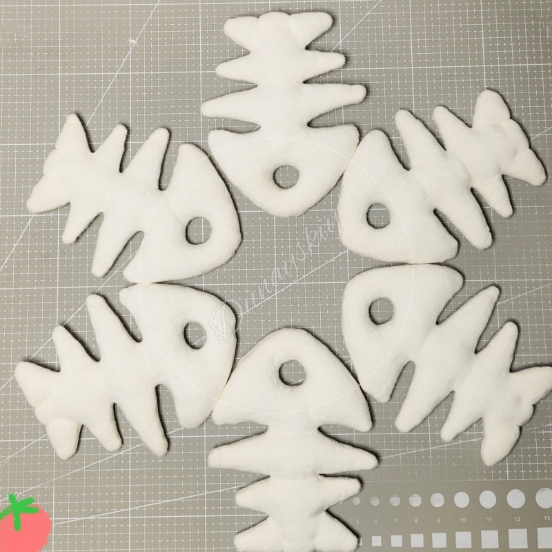 ぬいぐるみフィッシュボーンキーホルダー ファーコスチュームコ - Fishbones Cosplay Prop のレビューと価格